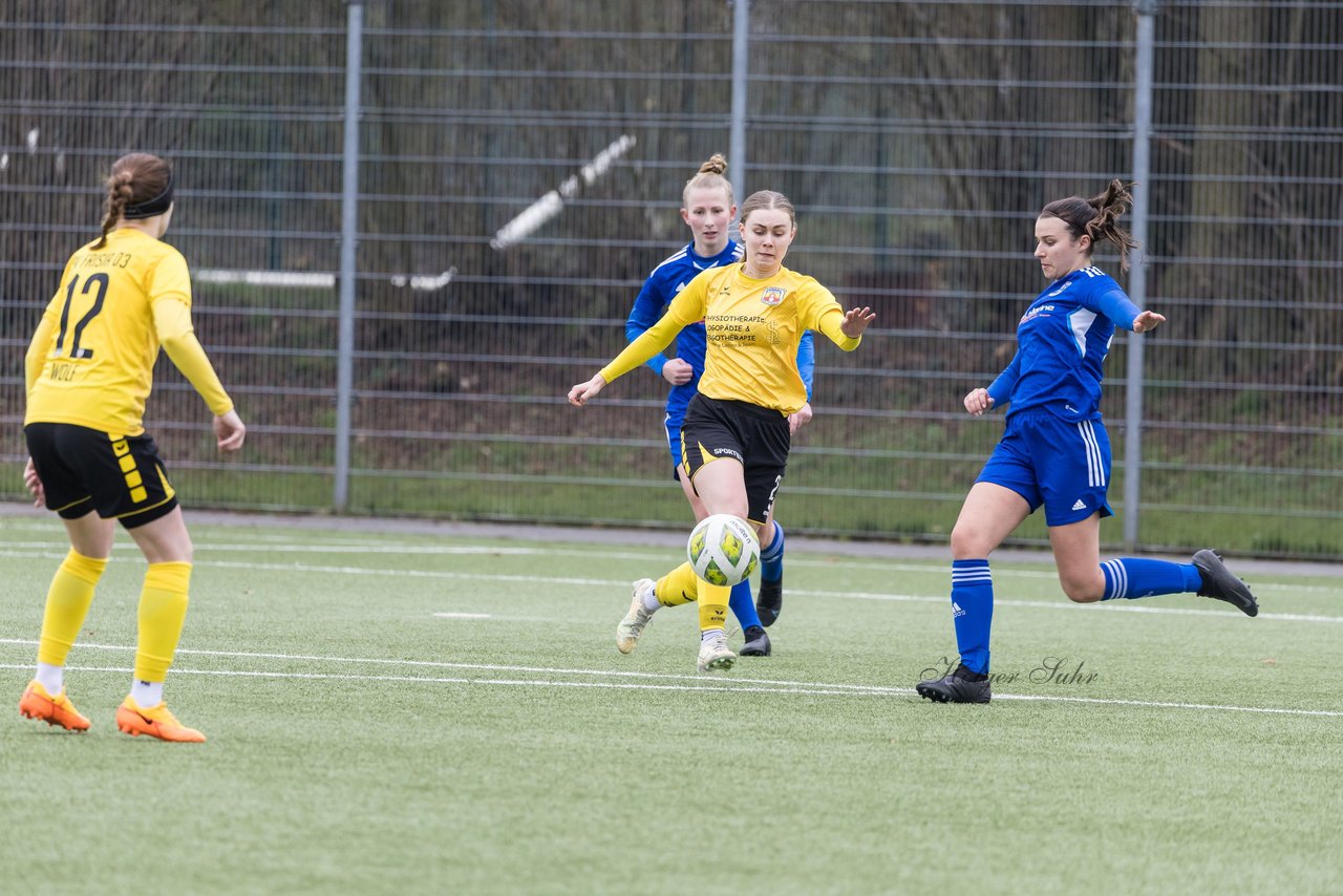 Bild 450 - F SSC Hagen Ahrensburg - SV Frisia Risum-Lindholm : Ergebnis: 1:2